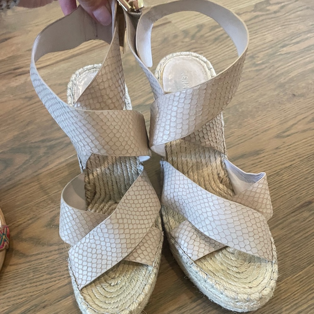 Kenneth Cole Cream Espadrille Wedges
